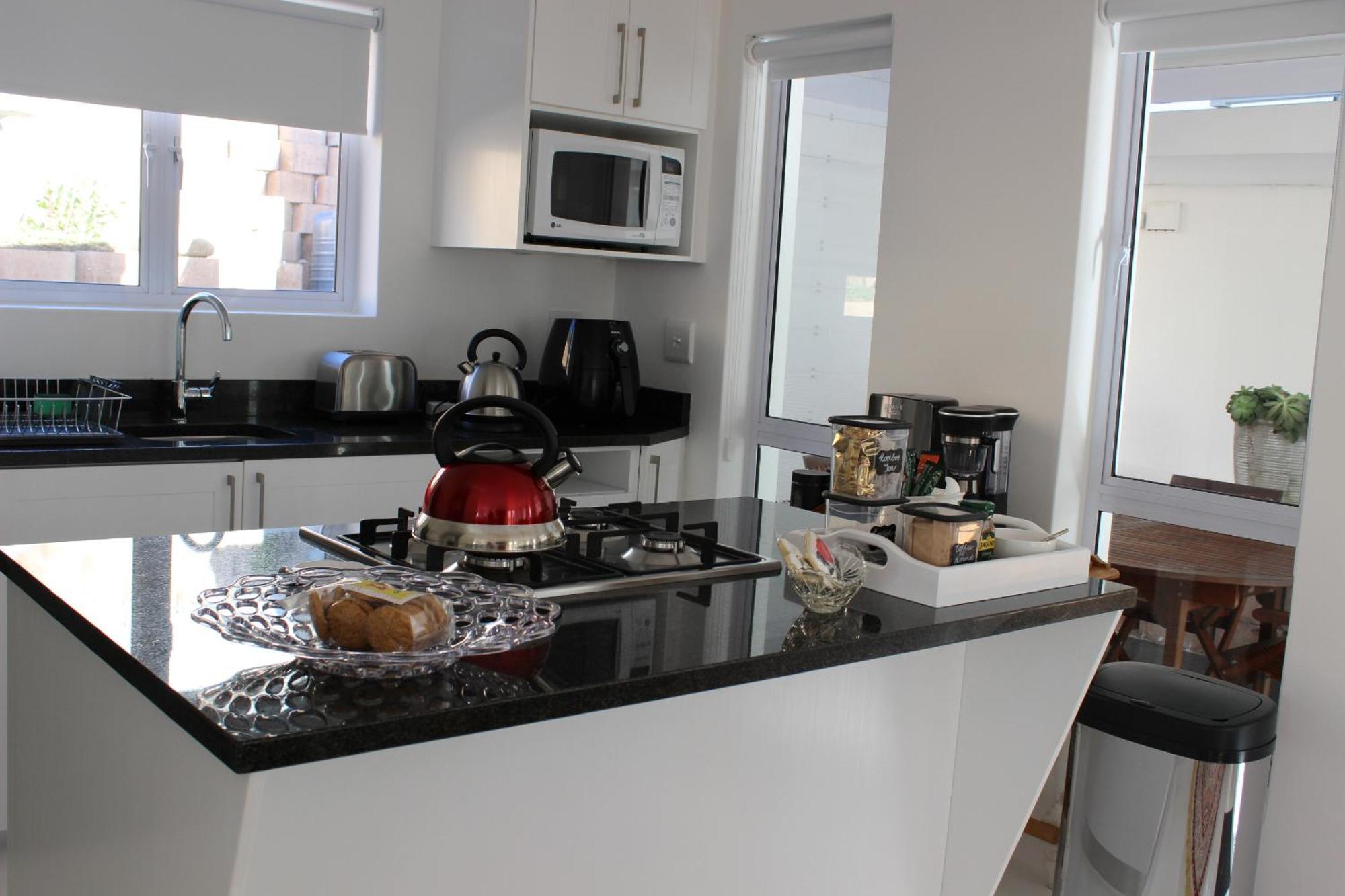 Nivenia Beach House Bettyʼs Bay Exteriör bild
